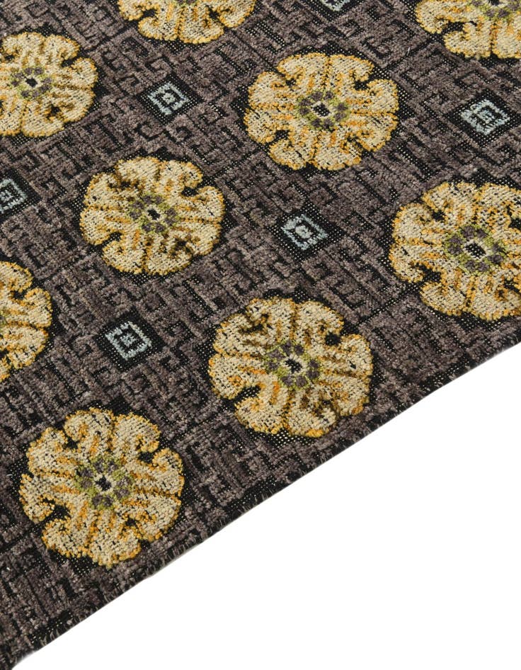 Detail image of  8' x 10' 3  Hand Knotted Darya Wool Rug