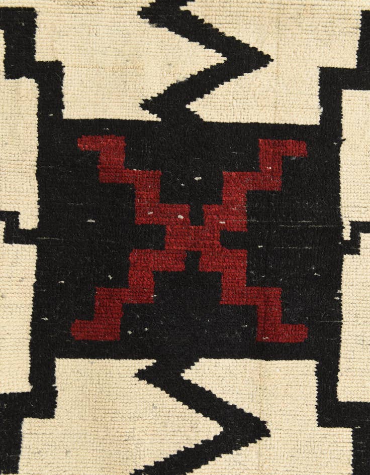 Detail image of  7' 8 x 10' 6  Hand Knotted Darya Wool Rug