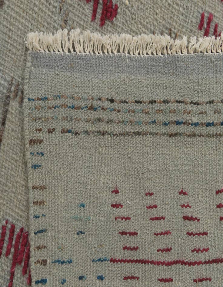 Detail image of  4' 3 x 6'  Hand Knotted Darya Wool Rug