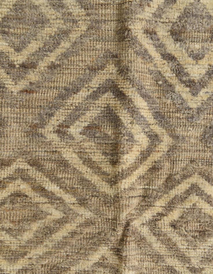 Detail image of  8' x 10' 6  Hand Knotted Darya Wool Rug