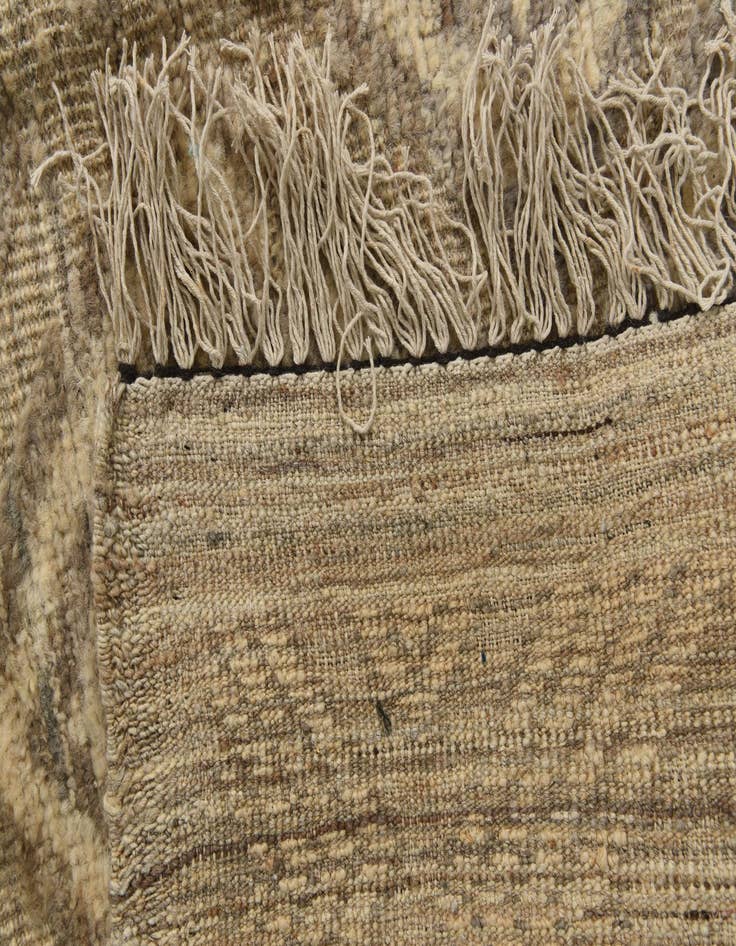 Detail image of  8' x 10' 6  Hand Knotted Darya Wool Rug