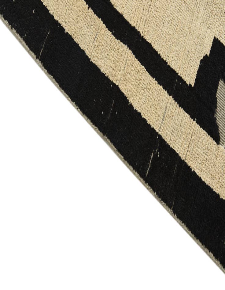 Detail image of  8' 2 x 10' 7  Hand Knotted Darya Wool Rug