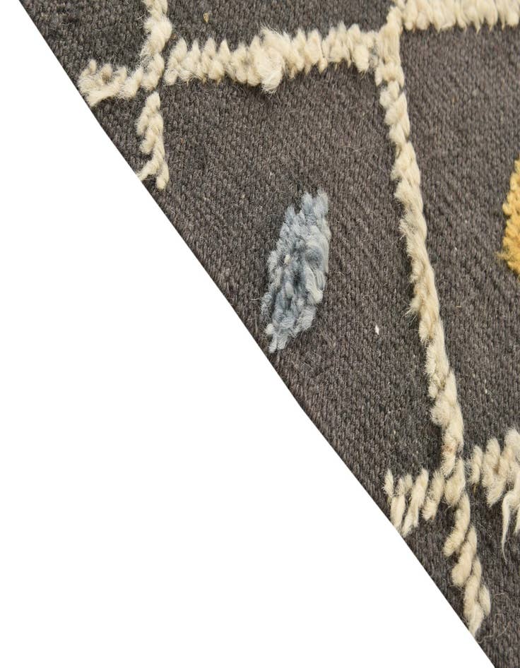 Detail image of  5' 3 x 7' 1  Hand Knotted Darya Wool Rug