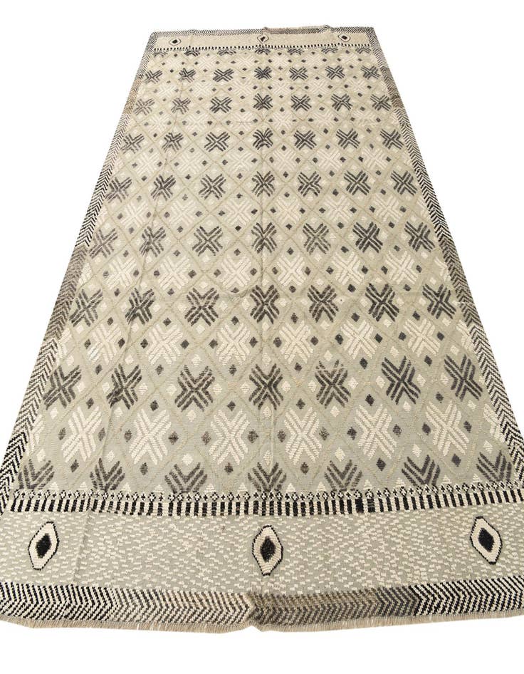 Detail image of  8' 9 x 12' 3  Hand Knotted Darya Wool Rug