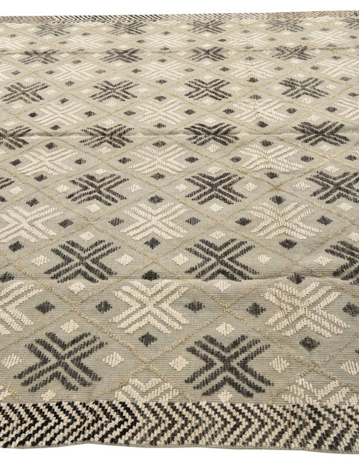 Detail image of  8' 9 x 12' 3  Hand Knotted Darya Wool Rug