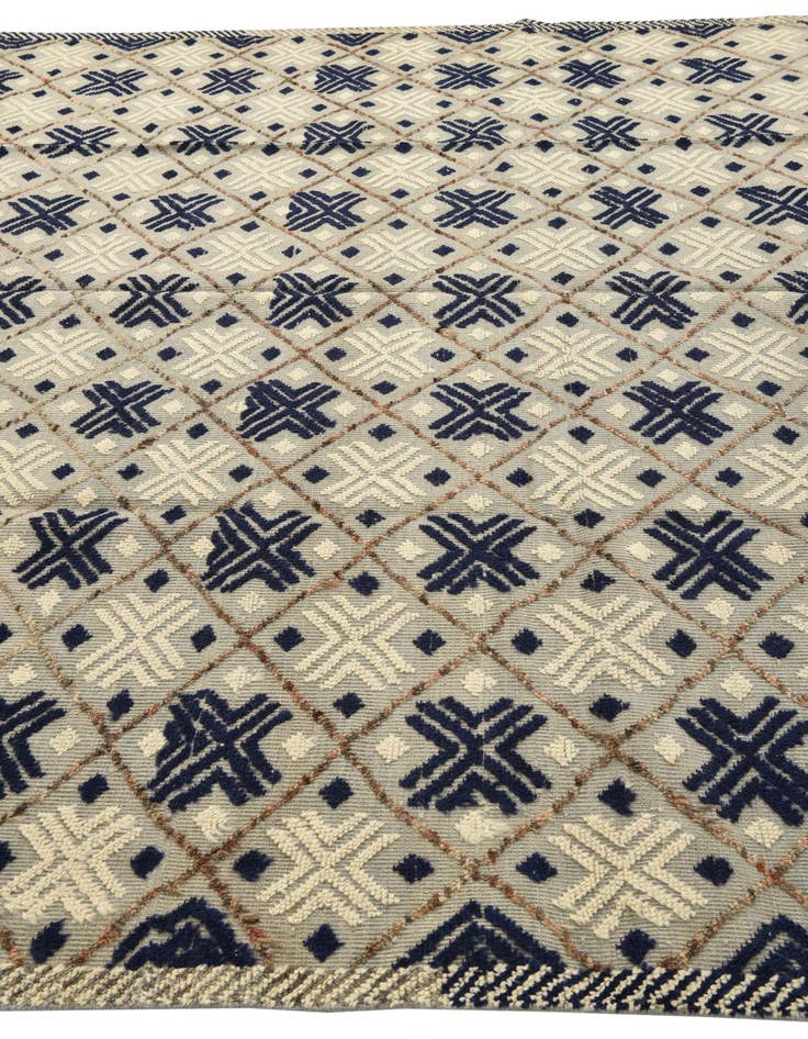 Detail image of  9' 7 x 14' 6  Hand Knotted Darya Wool Rug
