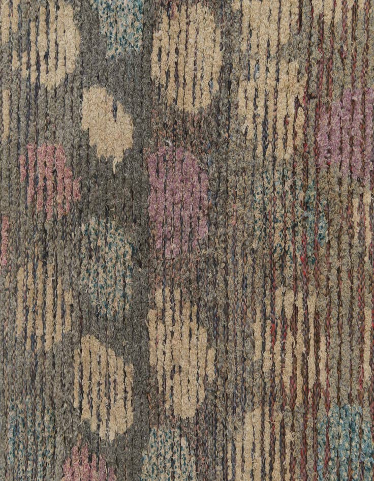 Detail image of  6' 4 x 9' 9  Hand Knotted Darya Wool Rug