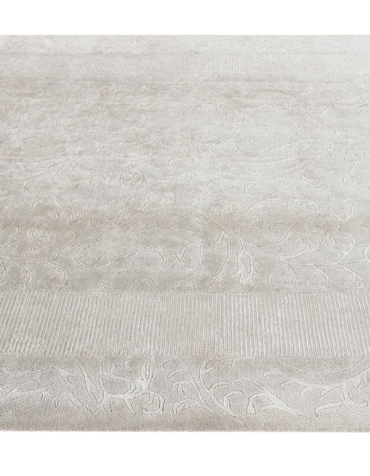 Detail image of  6' 11 x 9' 5  Hand Knotted Darya Wool Rug