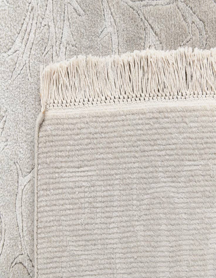 Detail image of  6' 11 x 9' 5  Hand Knotted Darya Wool Rug