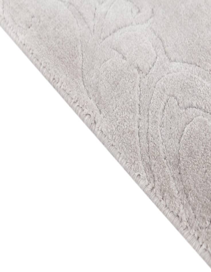 Detail image of  2' 7 x 4' 11  Hand Knotted Darya Wool Rug