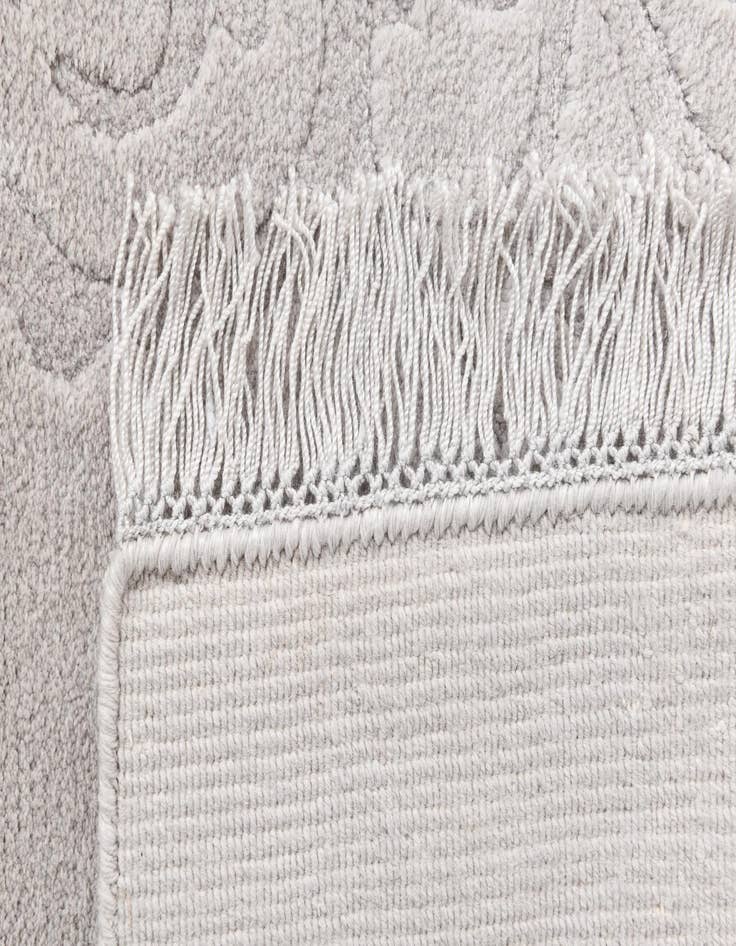 Detail image of  2' 7 x 4' 11  Hand Knotted Darya Wool Rug