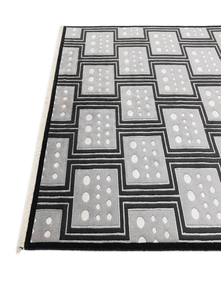 Detail image of  5' 7 x 7' 7  Hand Knotted Darya Wool Rug