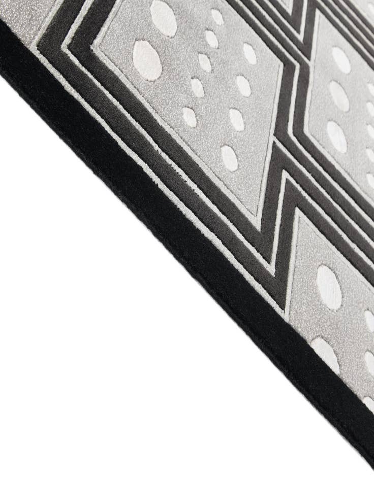 Detail image of  5' 6 x 7' 10  Hand Knotted Darya Wool Rug