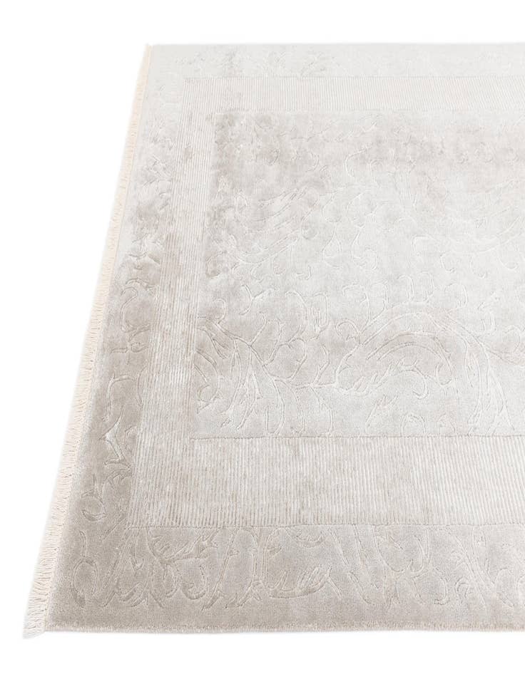 Detail image of  5' 7 x 8'  Hand Knotted Darya Wool Rug