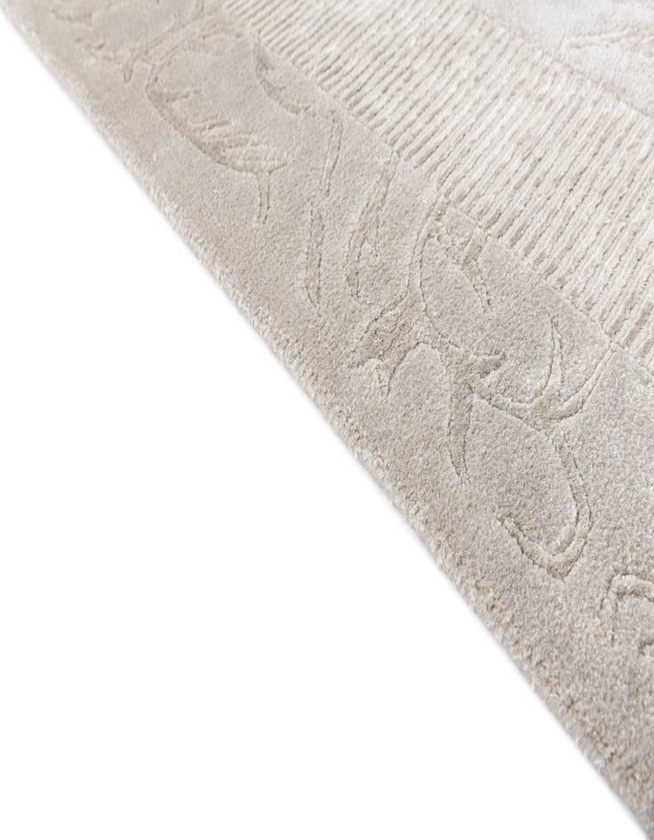 Detail image of  5' 7 x 8'  Hand Knotted Darya Wool Rug