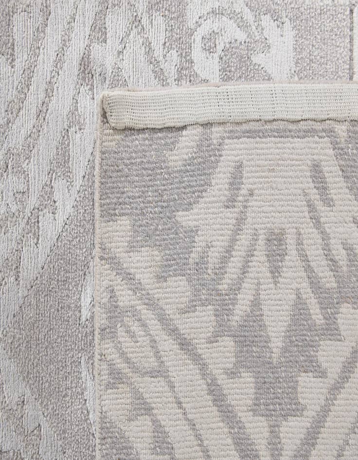 Detail image of  5' 9 x 8'  Hand Knotted Darya Wool Rug