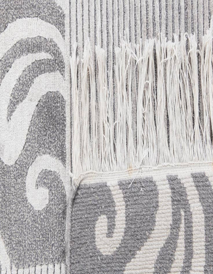 Detail image of  2' 8 x 5' 1  Hand Knotted Darya Wool Rug