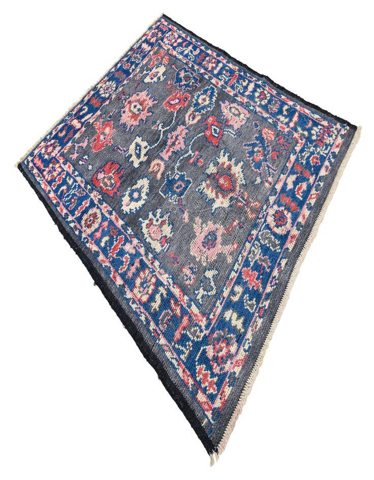 Detail image of  4' 10 x 6'  Hand Knotted Darya Wool Rug