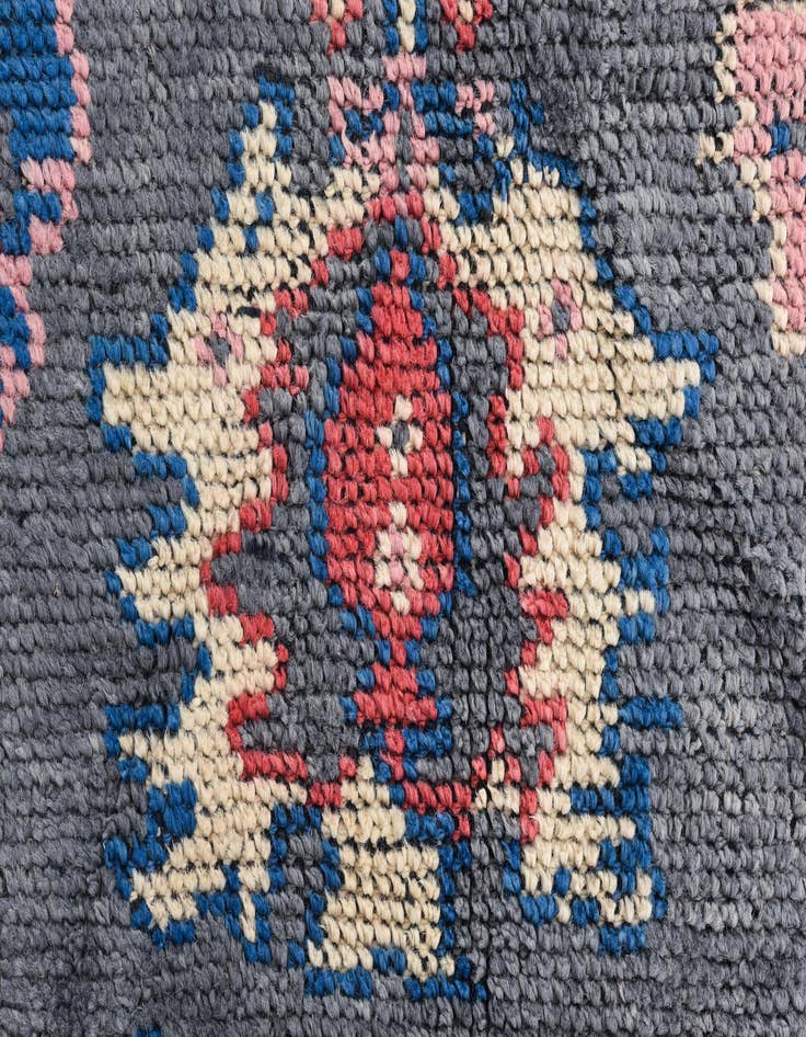 Detail image of  4' 10 x 6'  Hand Knotted Darya Wool Rug