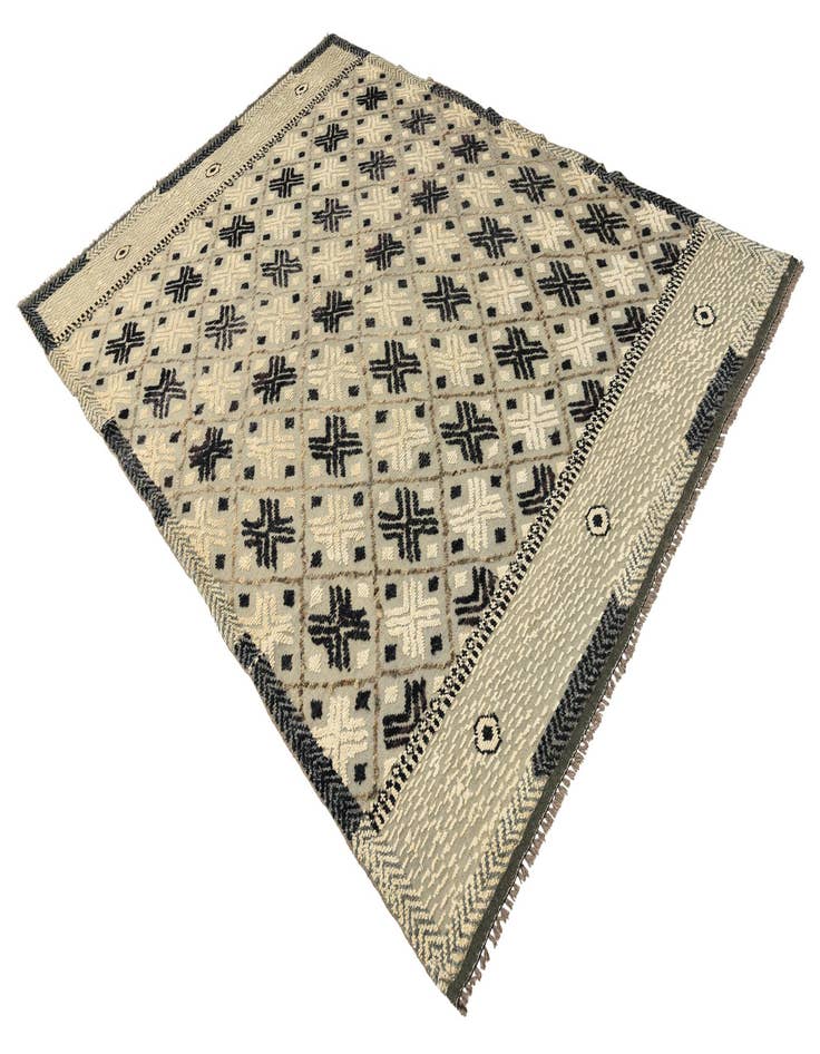 Detail image of  7' 6 x 10' 7  Hand Knotted Darya Wool Rug