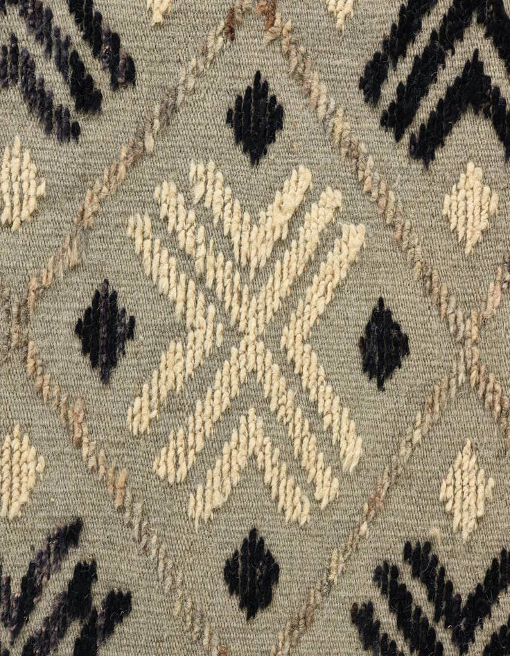 Detail image of  7' 6 x 10' 7  Hand Knotted Darya Wool Rug
