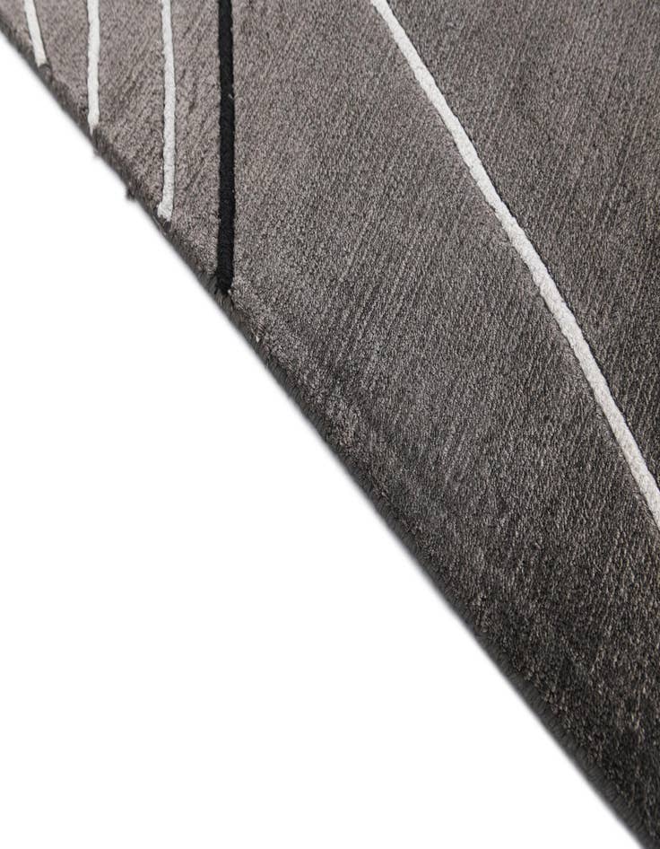 Detail image of  5' 6 x 7' 10  Hand Knotted Darya Wool Rug