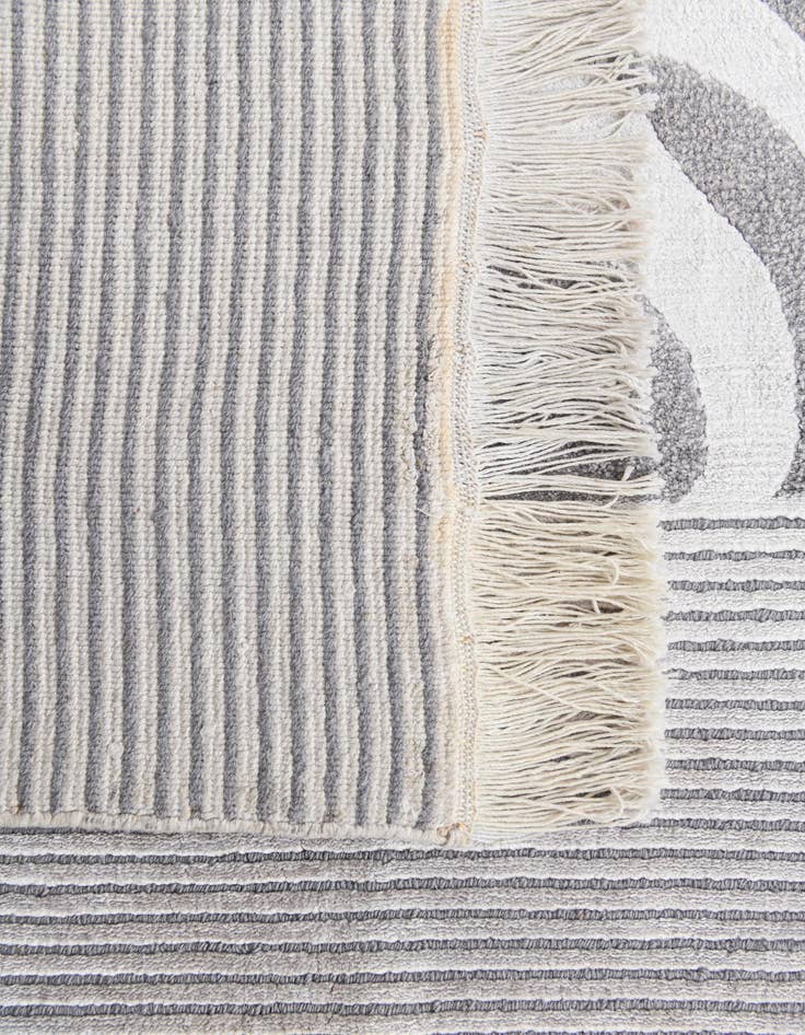 Detail image of  5' 7 x 7' 11  Hand Knotted Darya Wool Rug