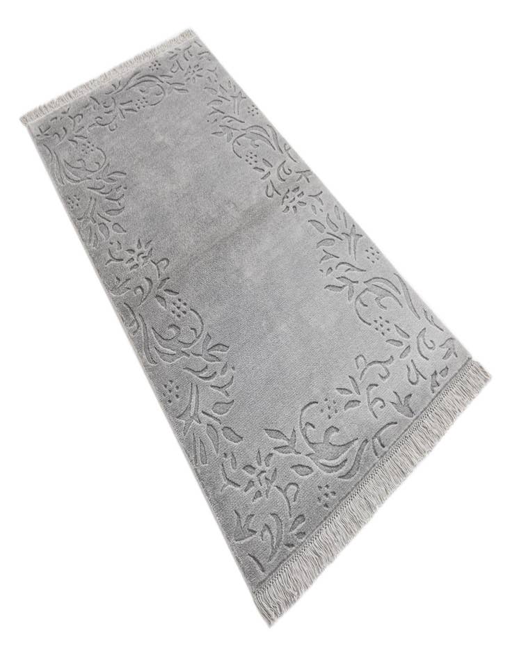 Detail image of  2' 7 x 4' 11  Hand Knotted Darya Wool Rug