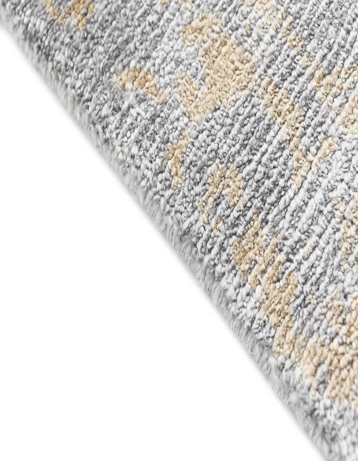 Detail image of  4' 3 x 6' 4 Darya Rug