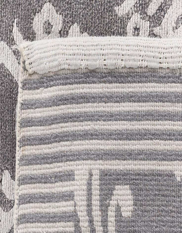 Detail image of  5' 8 x 7' 11 Darya Rug