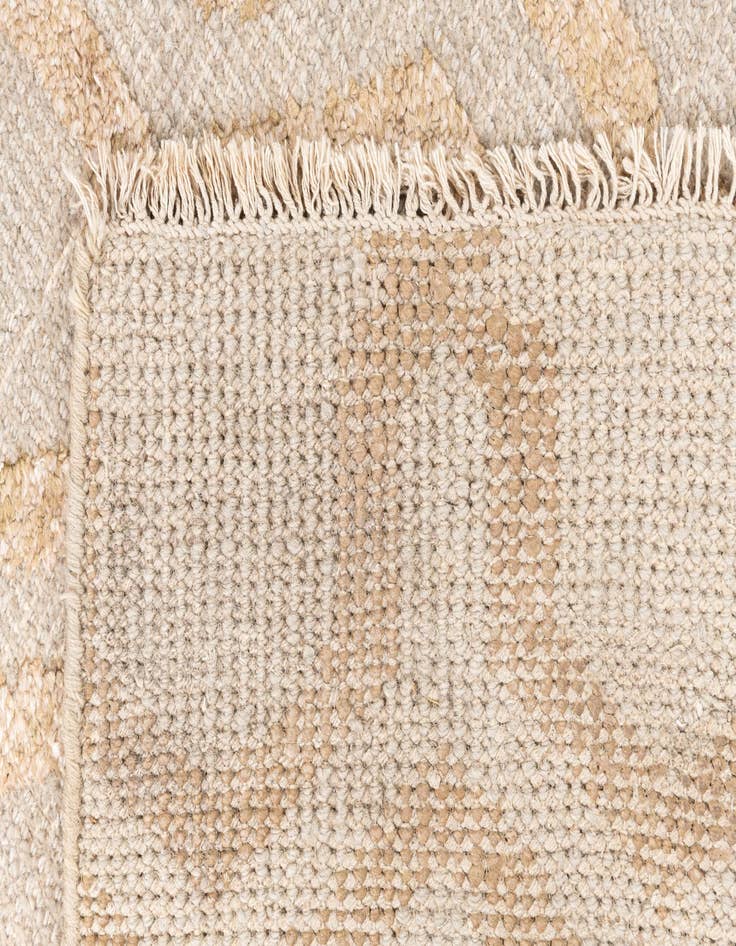 Detail image of  4' 10 x 7' 10  Hand Knotted Darya Rug