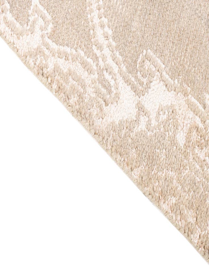 Detail image of  5' 10 x 9'  Hand Knotted Darya Rug