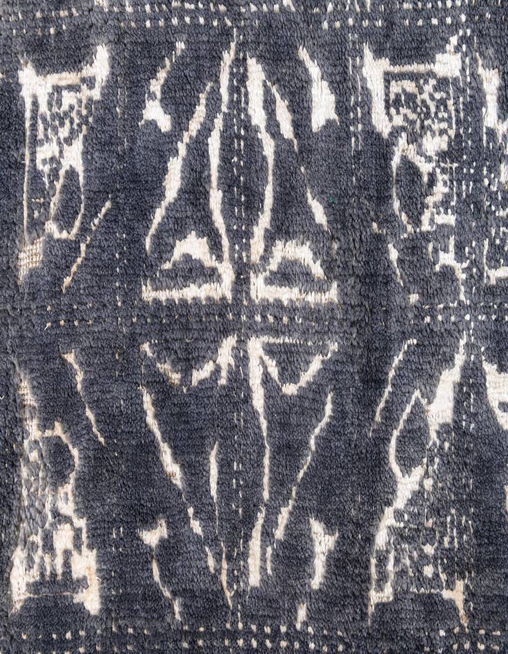 Detail image of  8' 9 x 11' 10  Hand Knotted Darya Rug