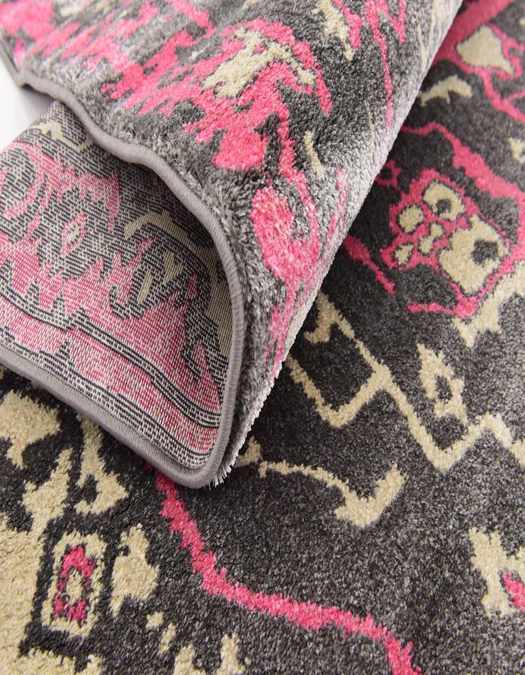 Detail image of  5' x 7' 6 Delilah Rug