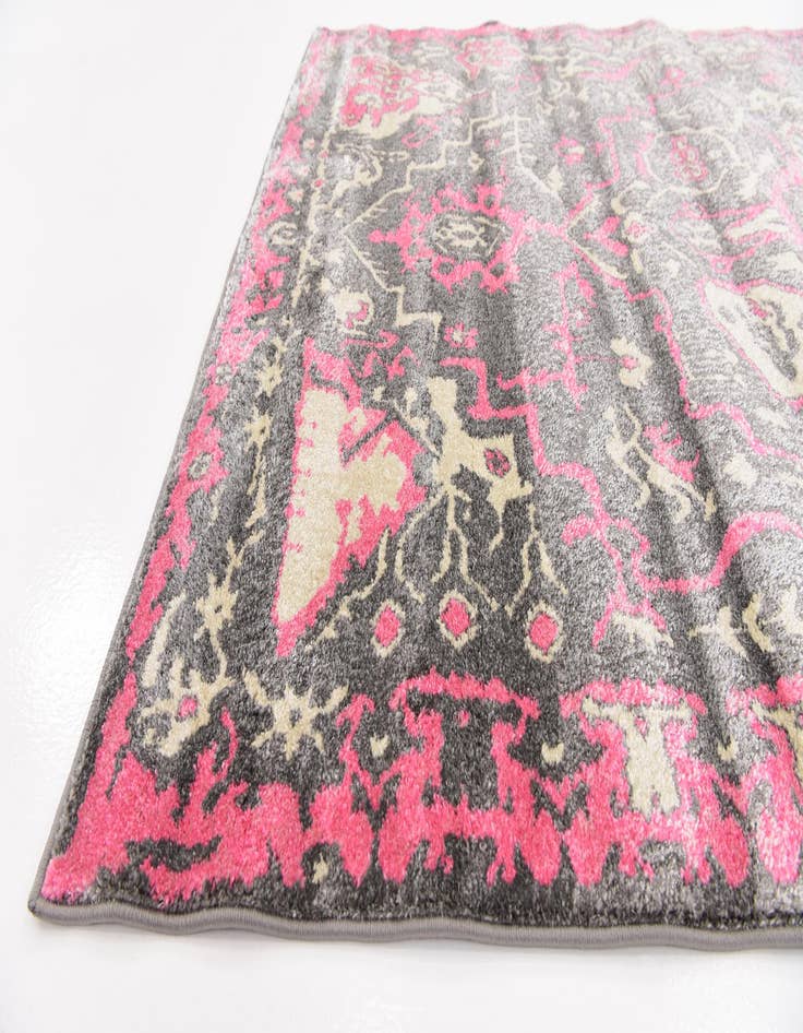 Detail image of  5' x 7' 6 Delilah Rug