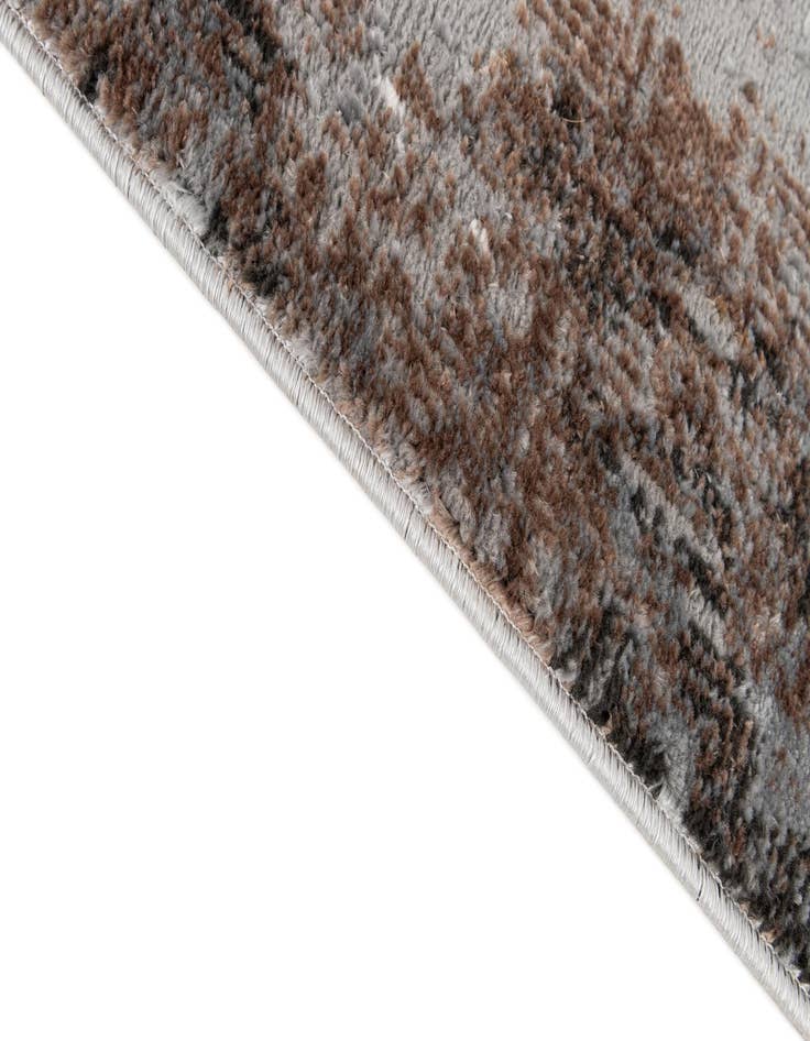 Detail image of  5' x 7' 4 Delilah Rug