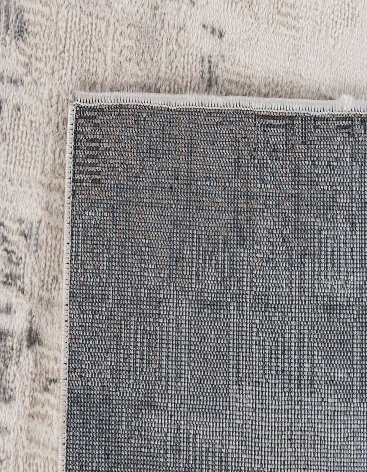 Detail image of  5' x 7' 4 Delilah Rug