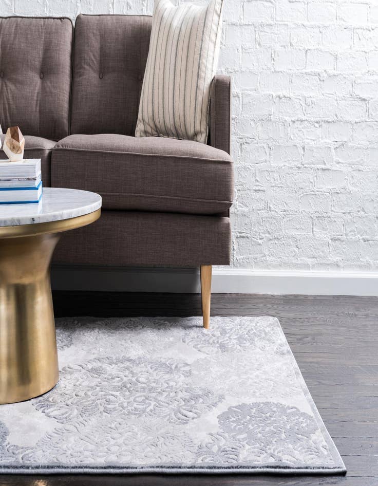 Detail image of  5' x 8' Derbyshire Rug