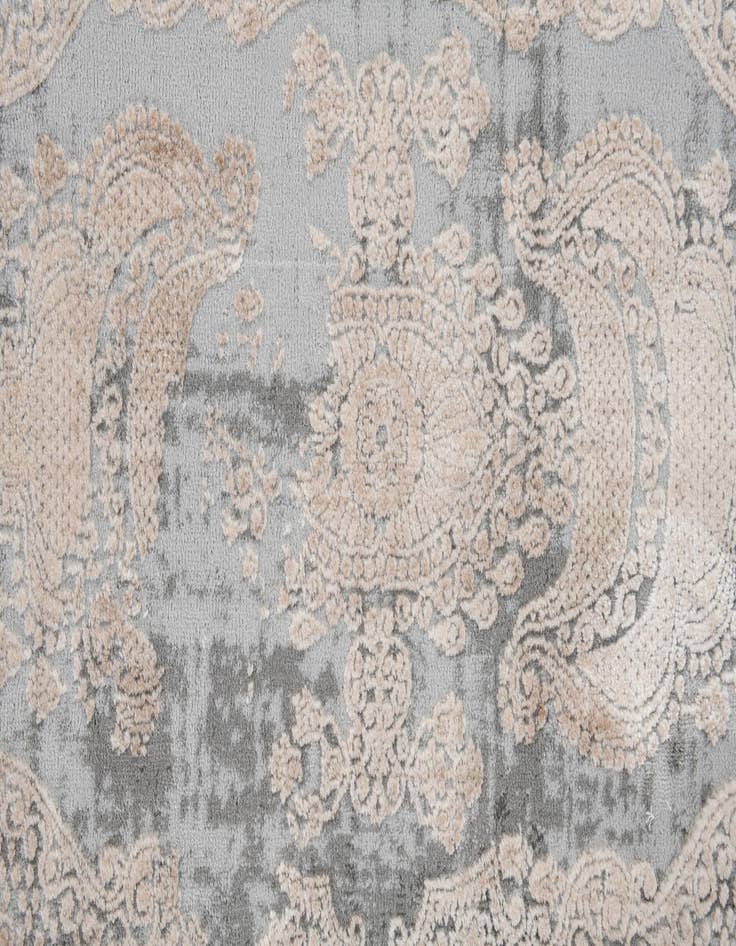 Detail image of  5' 2 x 7' 9 Eliza Rug