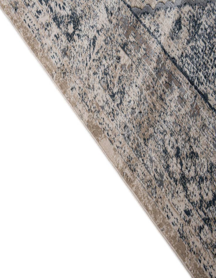 Detail image of  5' x 7' 7 Eliza Rug