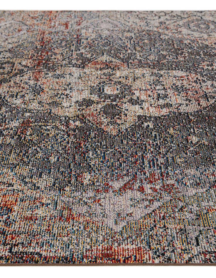 Detail image of  5' 4 x 7' 4 Fleur Rug