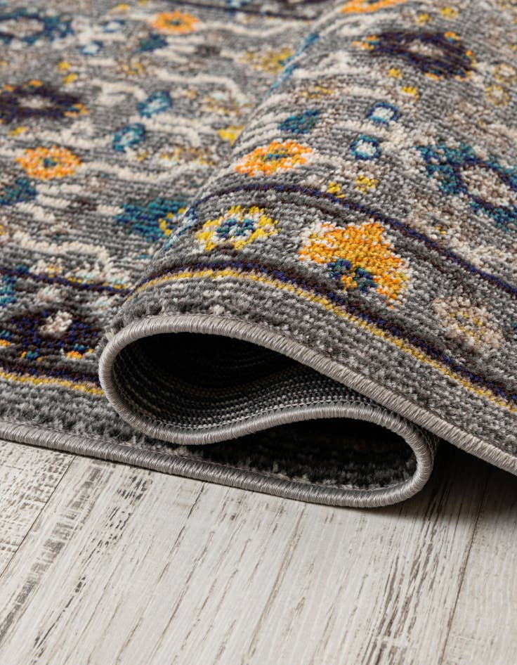 Detail image of  3' 3 x 5' 3  Washable Fleur Rug