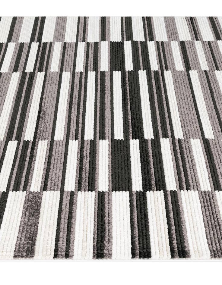 Detail image of  5' 3 x 7' 3 Gemstone Rug