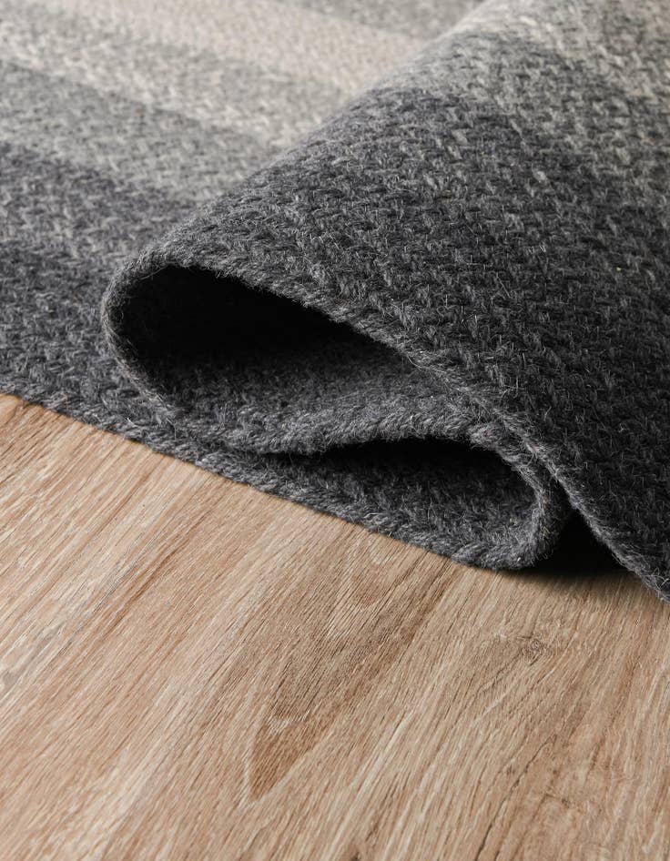 Detail image of  7' 10 x 10'  Hand Hand Braided Wool Rug