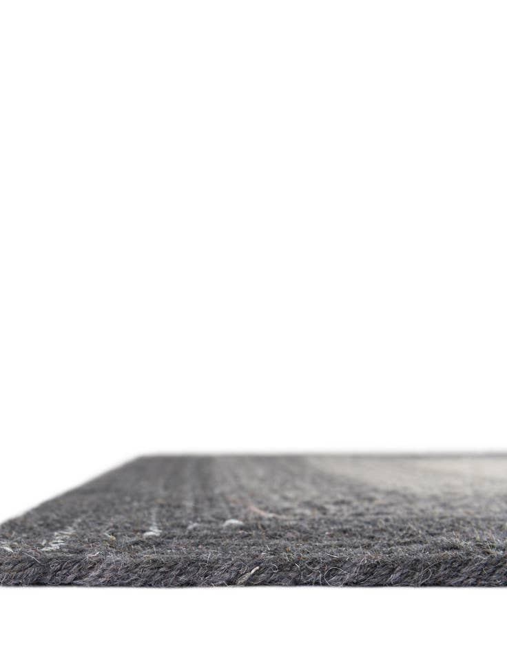 Detail image of  7' 10 x 10'  Hand Hand Braided Wool Rug