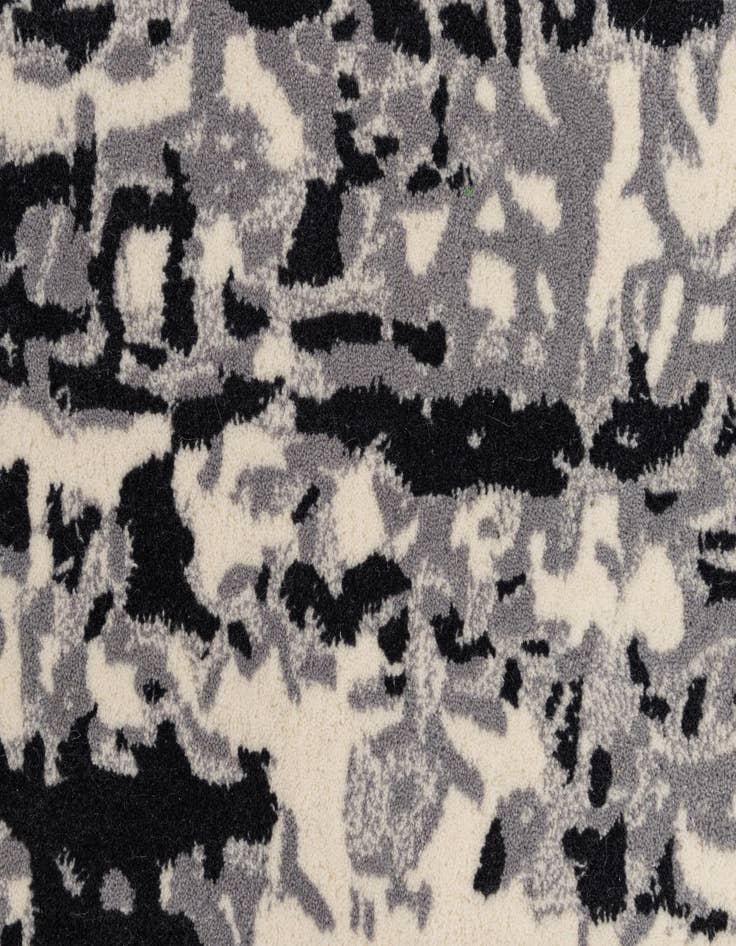 Detail image of  5' 2 x 8' 3 Hand Tufted Wool Rug