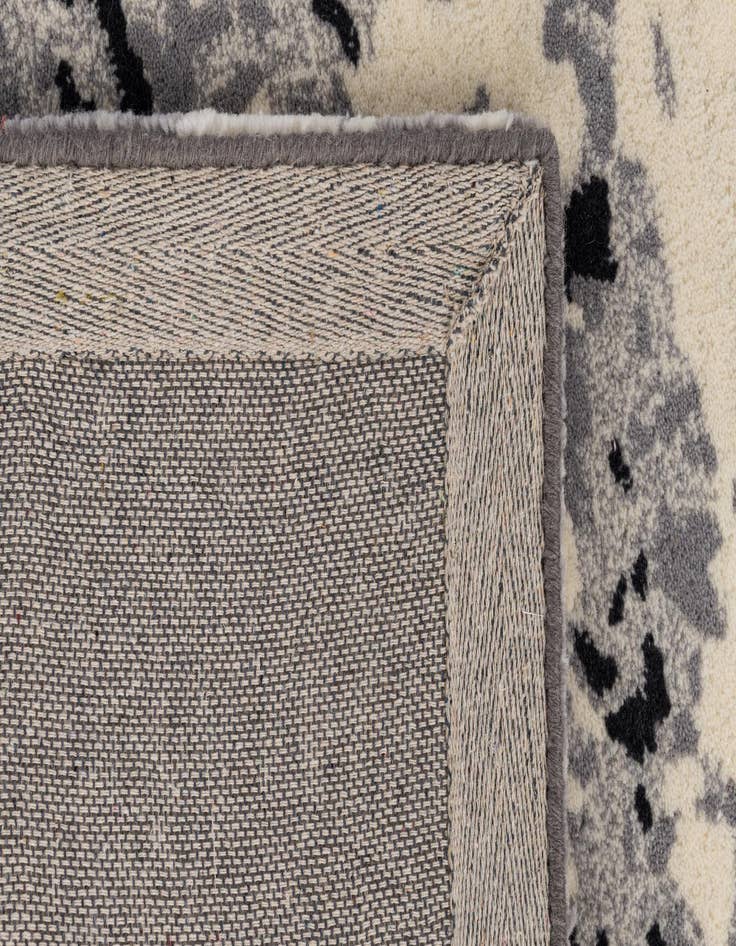 Detail image of  5' 2 x 8' 3 Hand Tufted Wool Rug