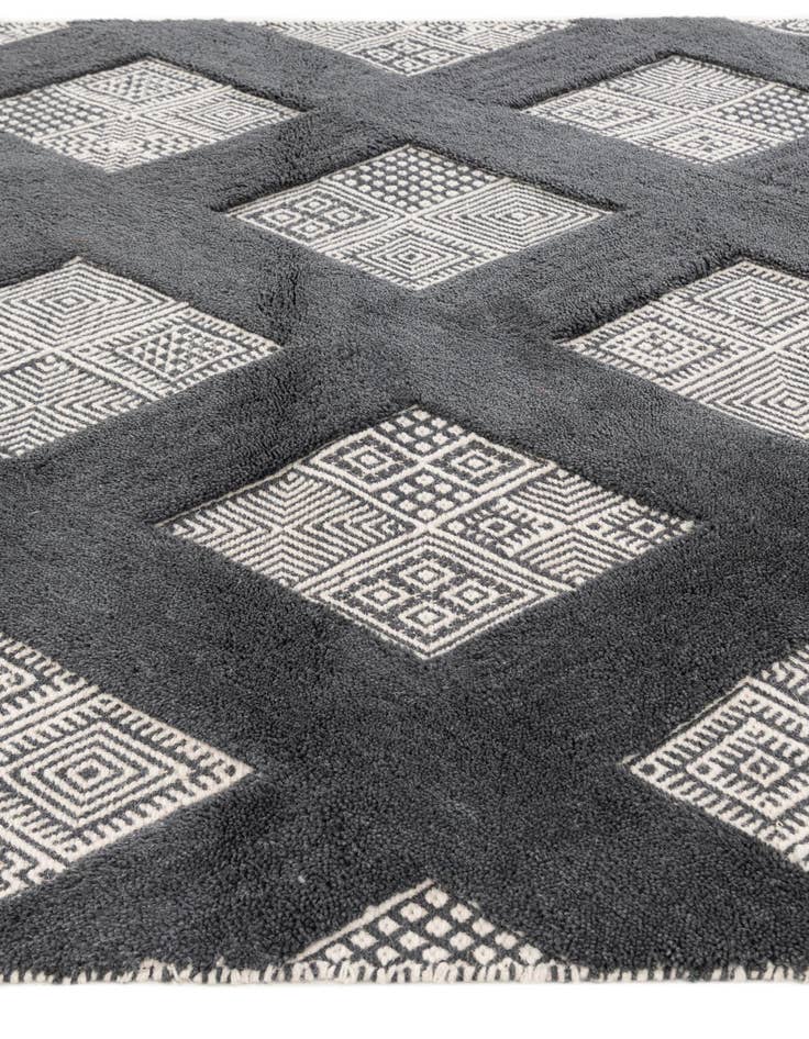 Detail image of  5' 2 x 8'  Hand Woven Hand Woven Rug