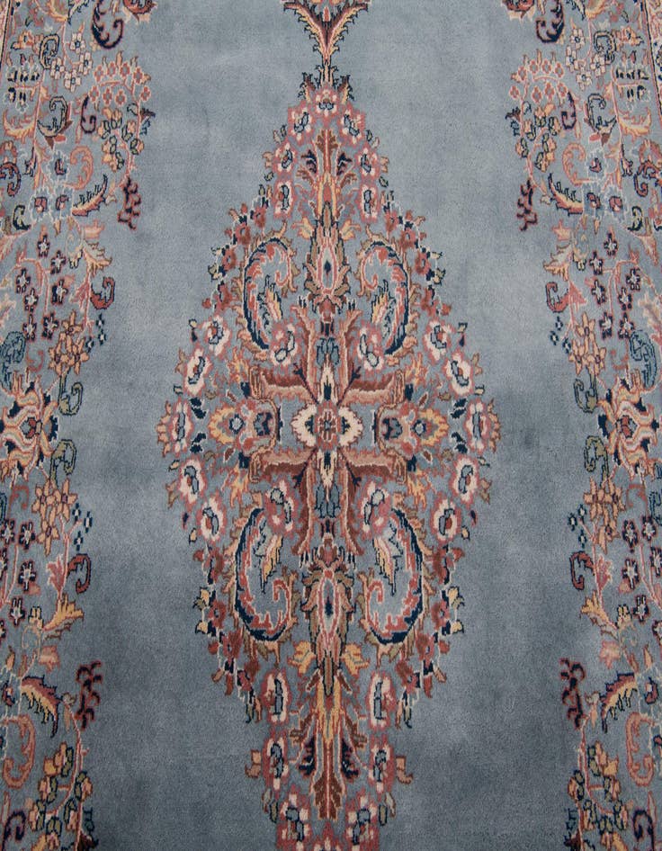 Detail image of  6' 7 x 9' 8  Hand Knotted Isfahan Wool Rug