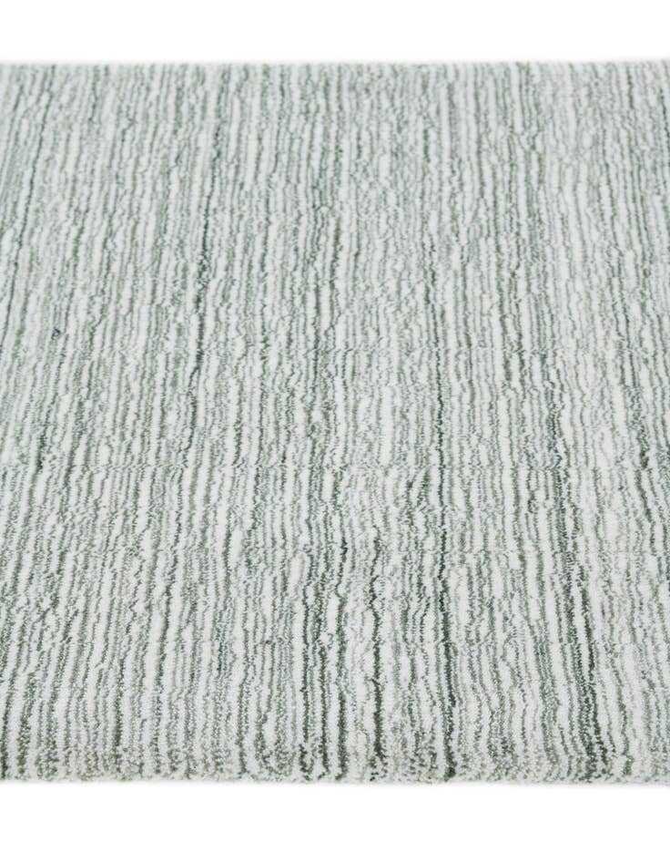 Detail image of  2' 2 x 3' 1  Hand Woven Jill Zarin English Manor Wool Rug